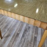 Table à manger des années 1950 en érable avec bord travaillé