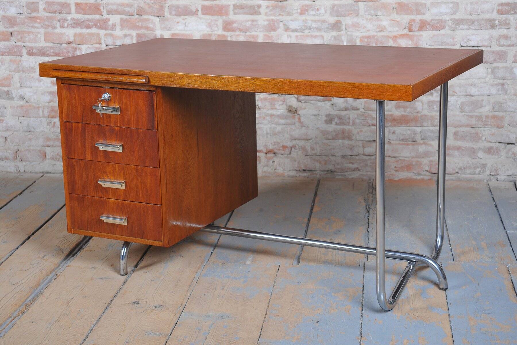 Bauhaus Writing Desk in Oak and Chrome attributed to Hynek Gottwald, Czechia, 1930s