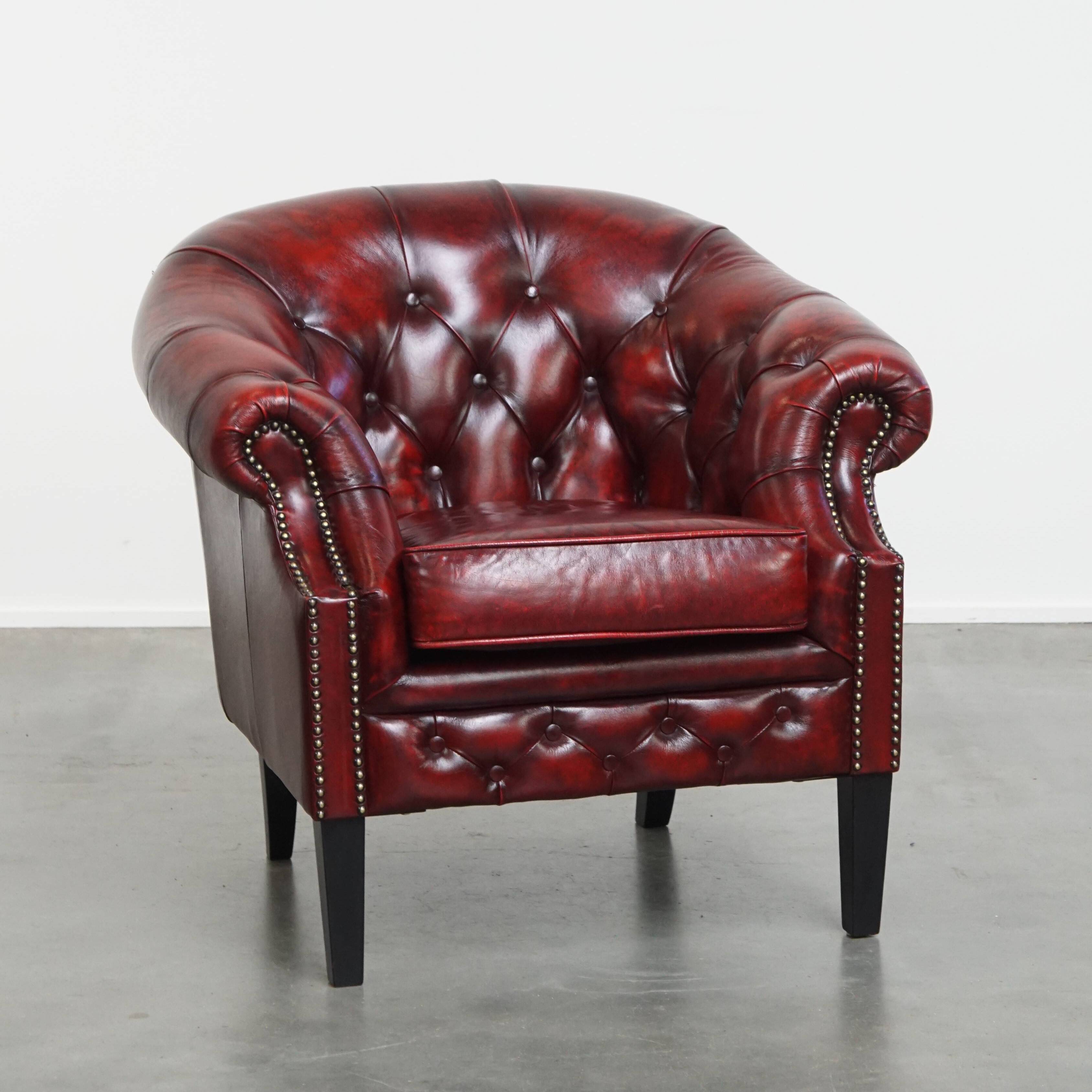 English Cowhide Leather Chesterfield Club Chair
