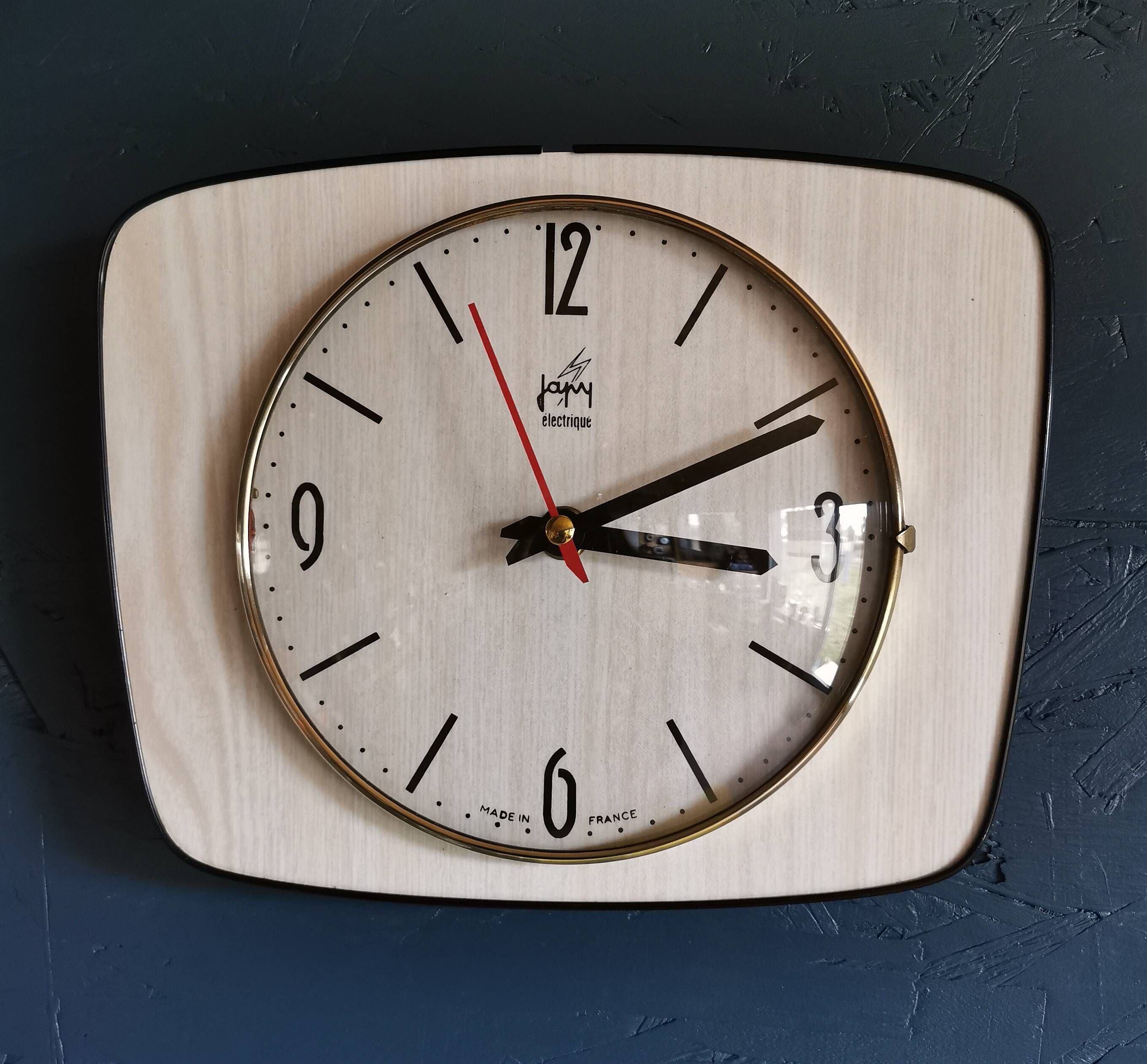Vintage formica clock silent trapeze wall pendulum 
