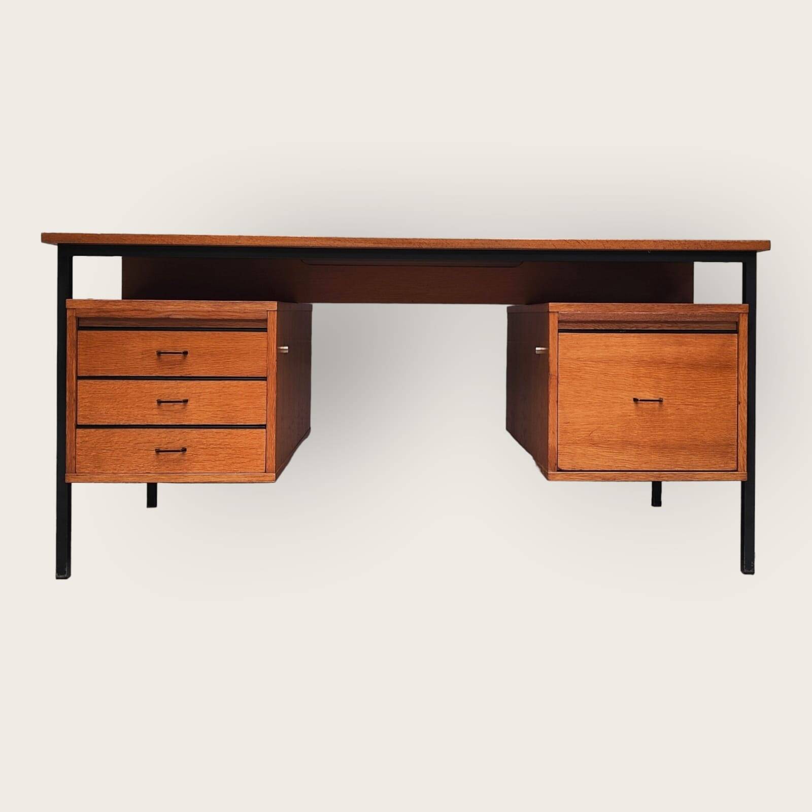 Mid Century bureau