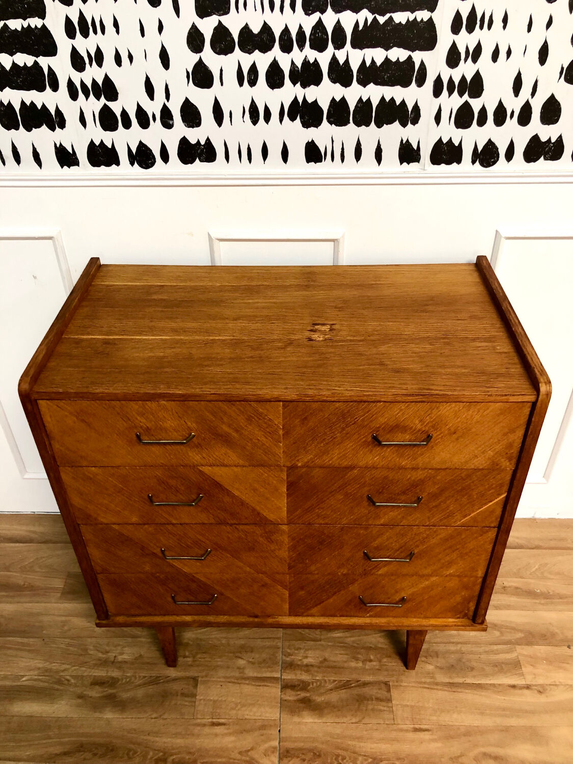 Vintage chest of drawers bobbin feet