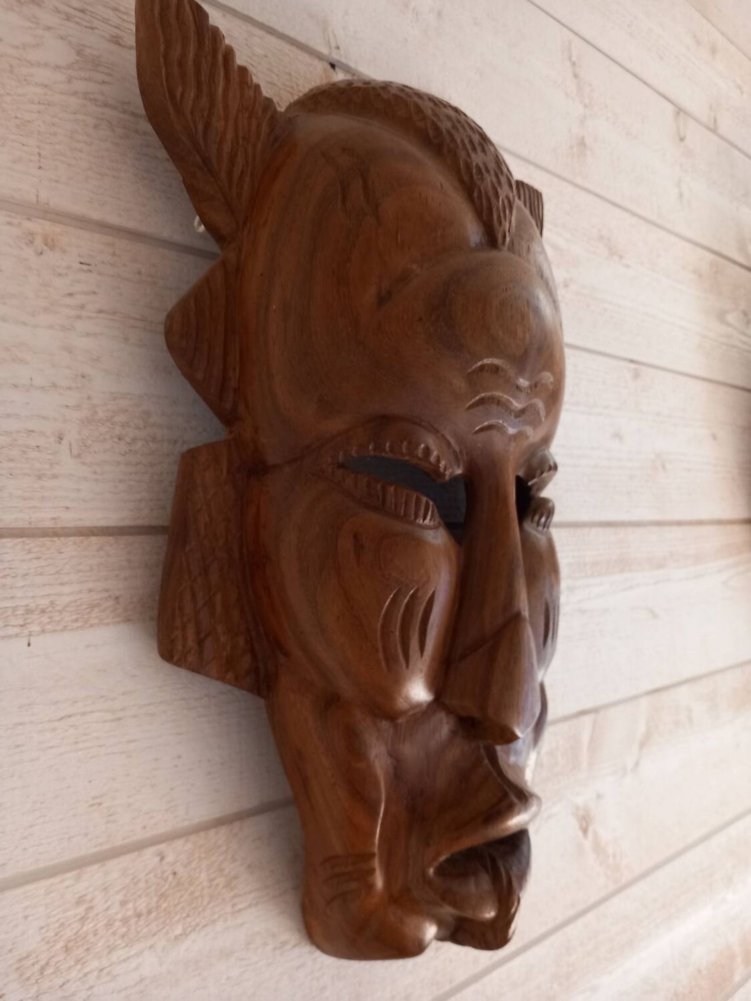 Masque tribal/ africain en bois