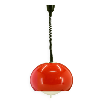 Suspension rouge Harvey Guzzini des années 1970 pour Meblo, Italie