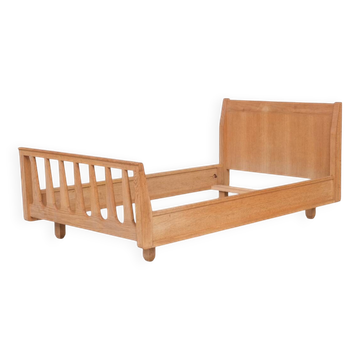 Guillerme et Chambron French Mid-Century Oak Single Bed