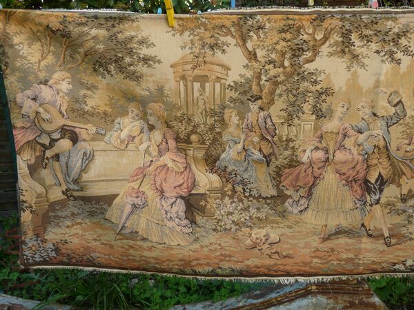Tapisserie tenture murale scène galante du milieu du siècle