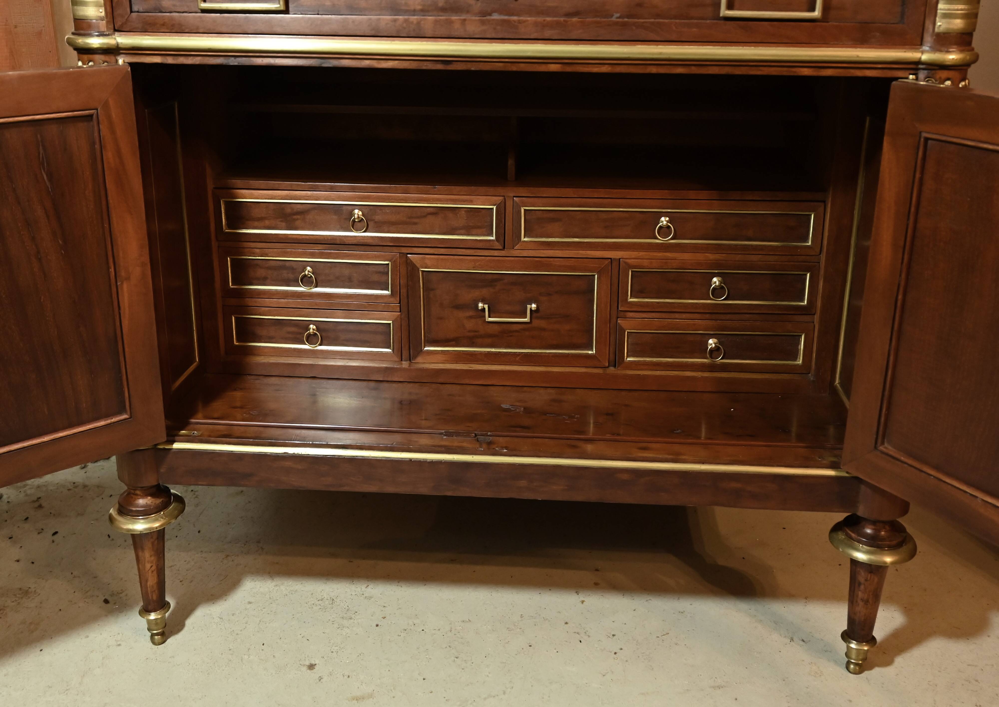 Mahogany Library Scriban, Louis XVI style – Mid-19th century