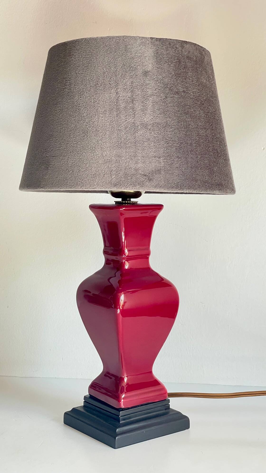 VINTAGE Chic Ceramic and Velvet LAMP