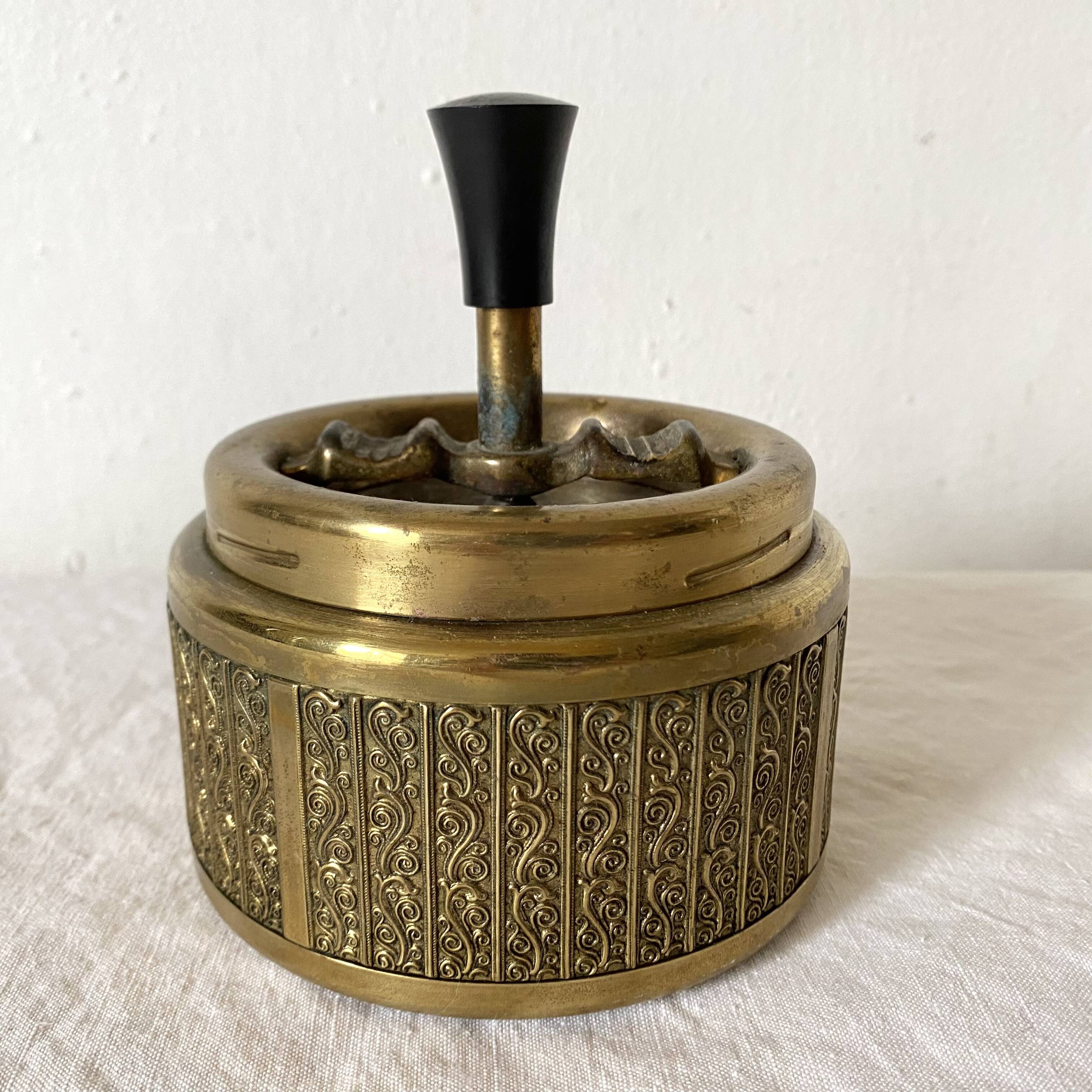 Roulette Ashtray Schleuderascher ashtray in brass