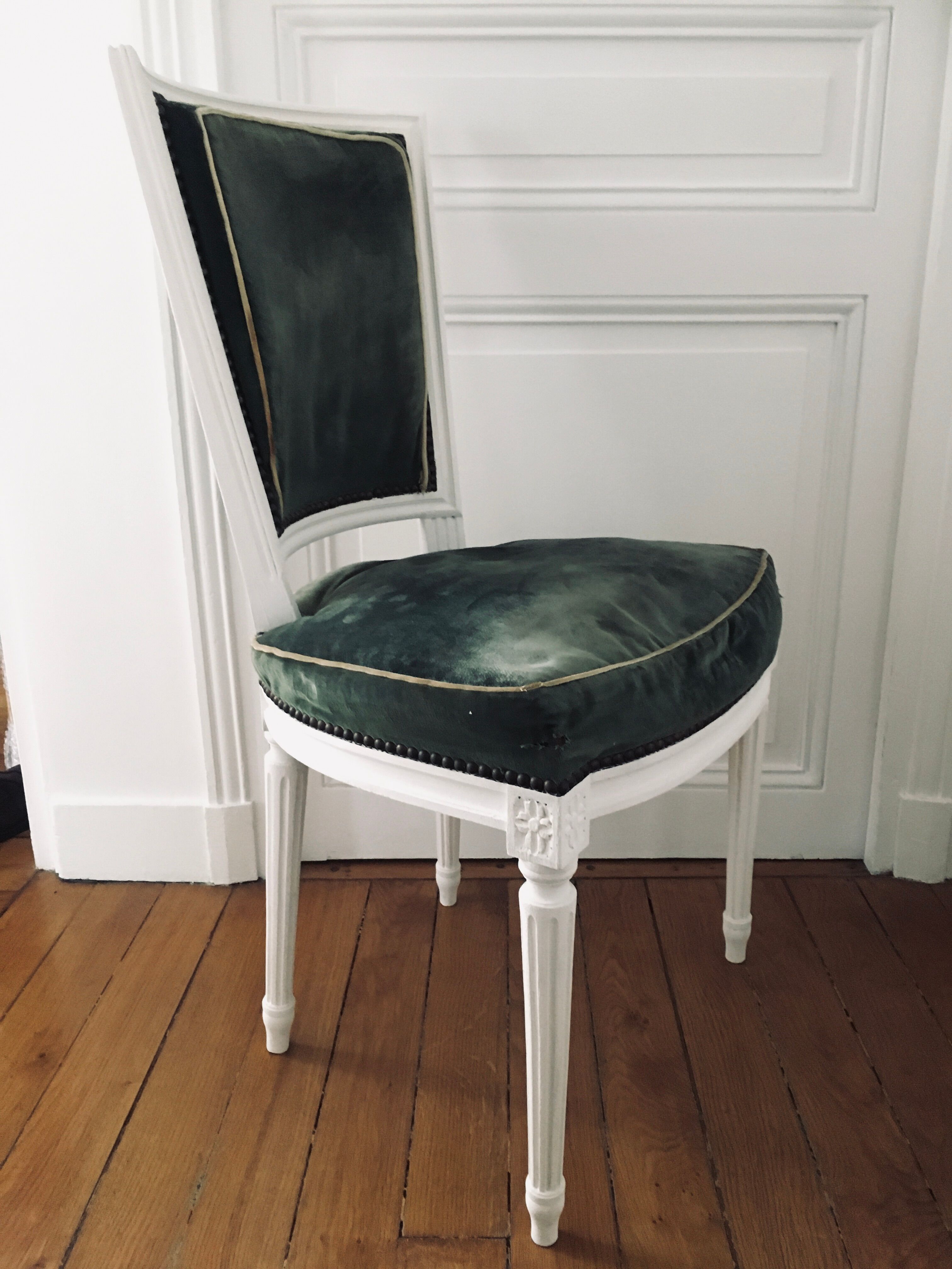 Louis XVI-style convertible chair