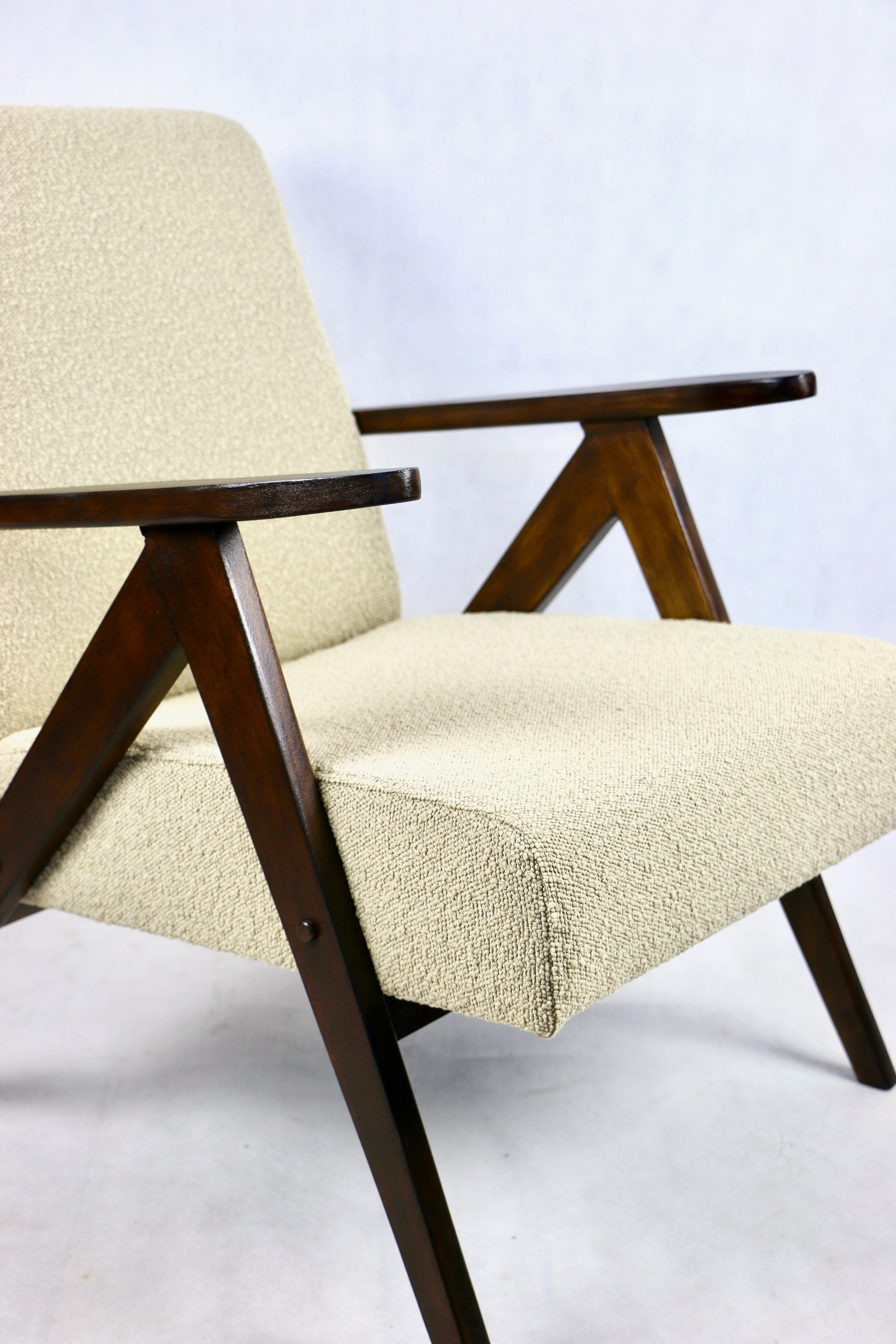 Vintage Beige Boucle Rosewood Model B-310 Lounge Chair, 1970s