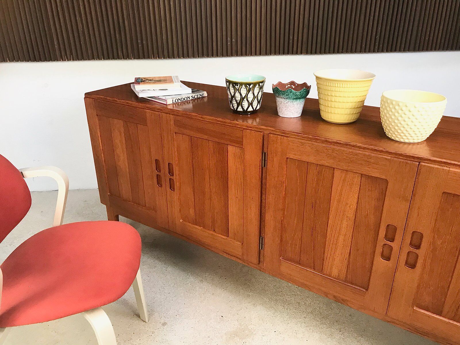 Buffet scandinave en teck massif, Danemark années 1960