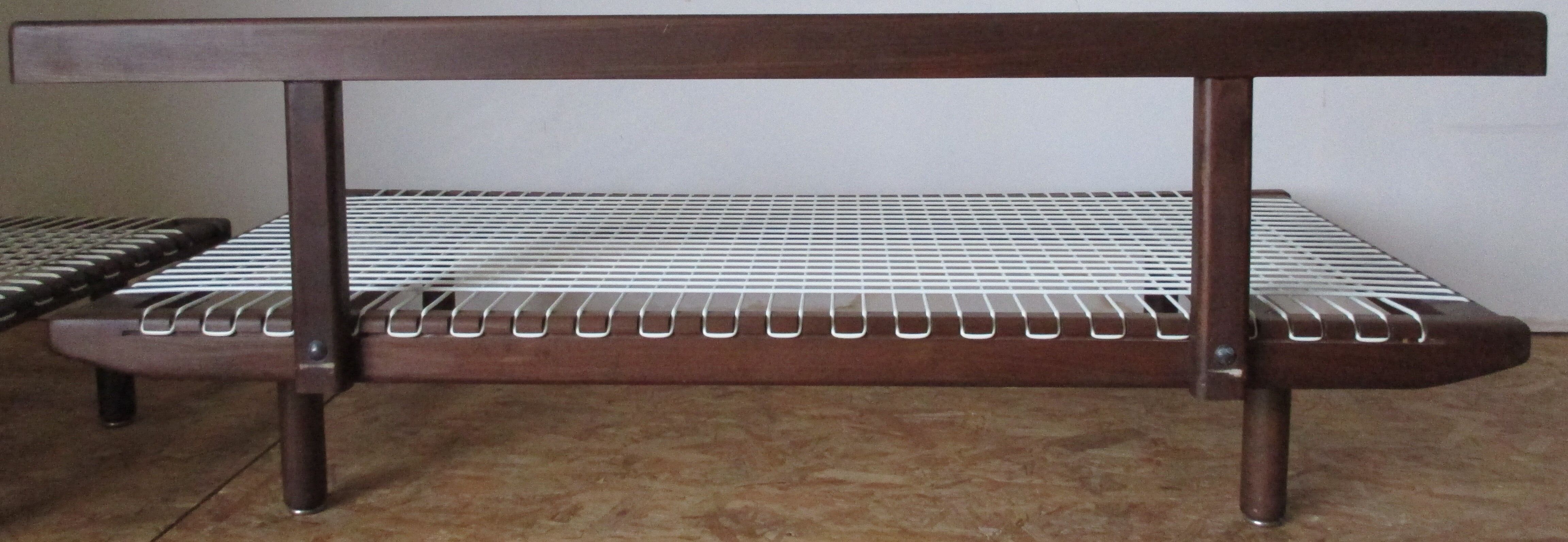 Sofa modular 70's table low seat/bed