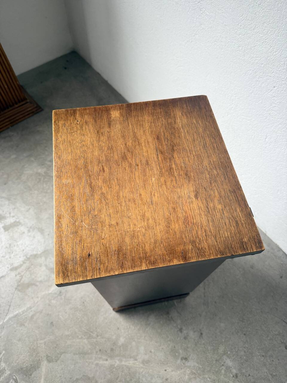 Dudouyt bedside table, oak, 1940.
