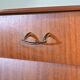 Commode en teck et laiton