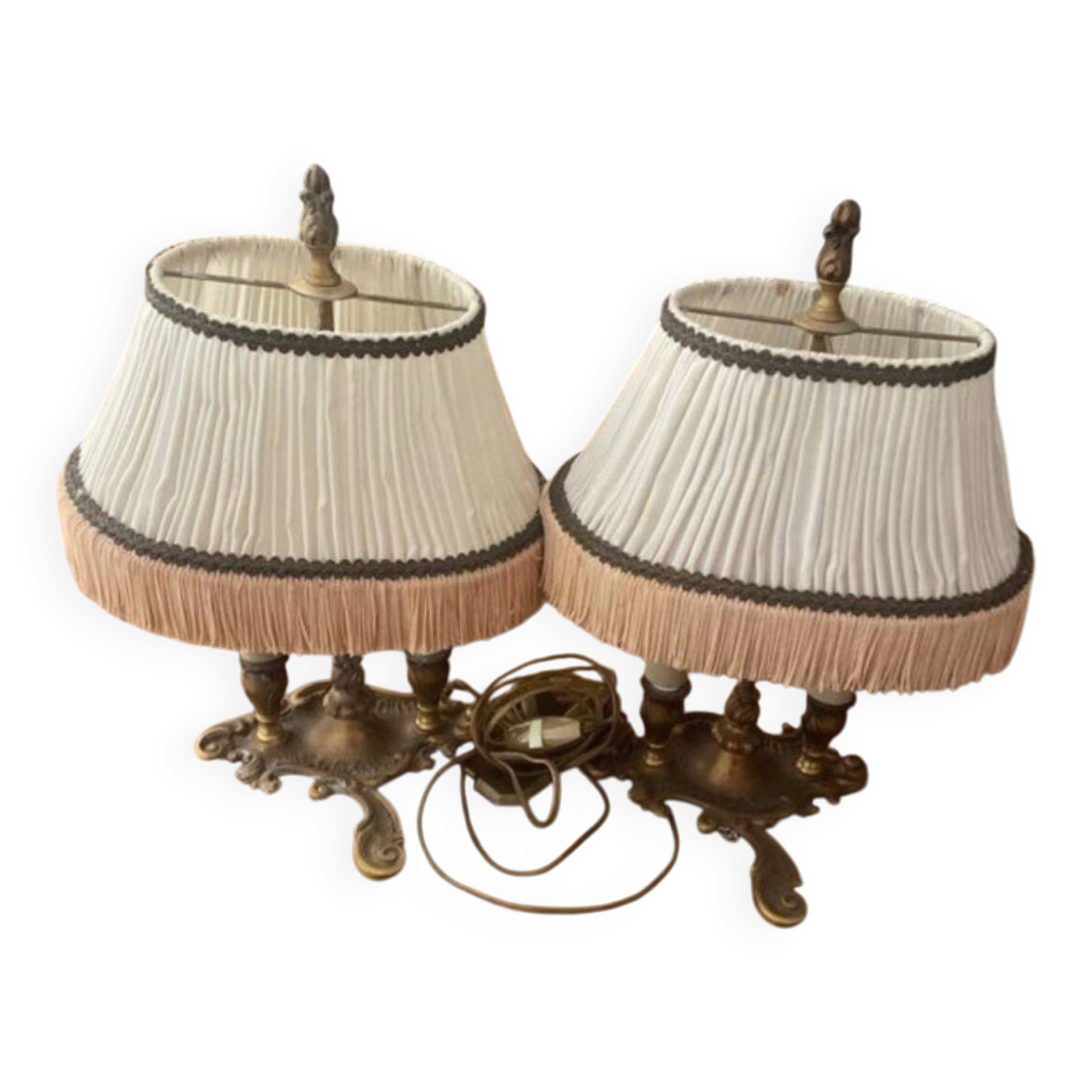 2 Bedside Lamps