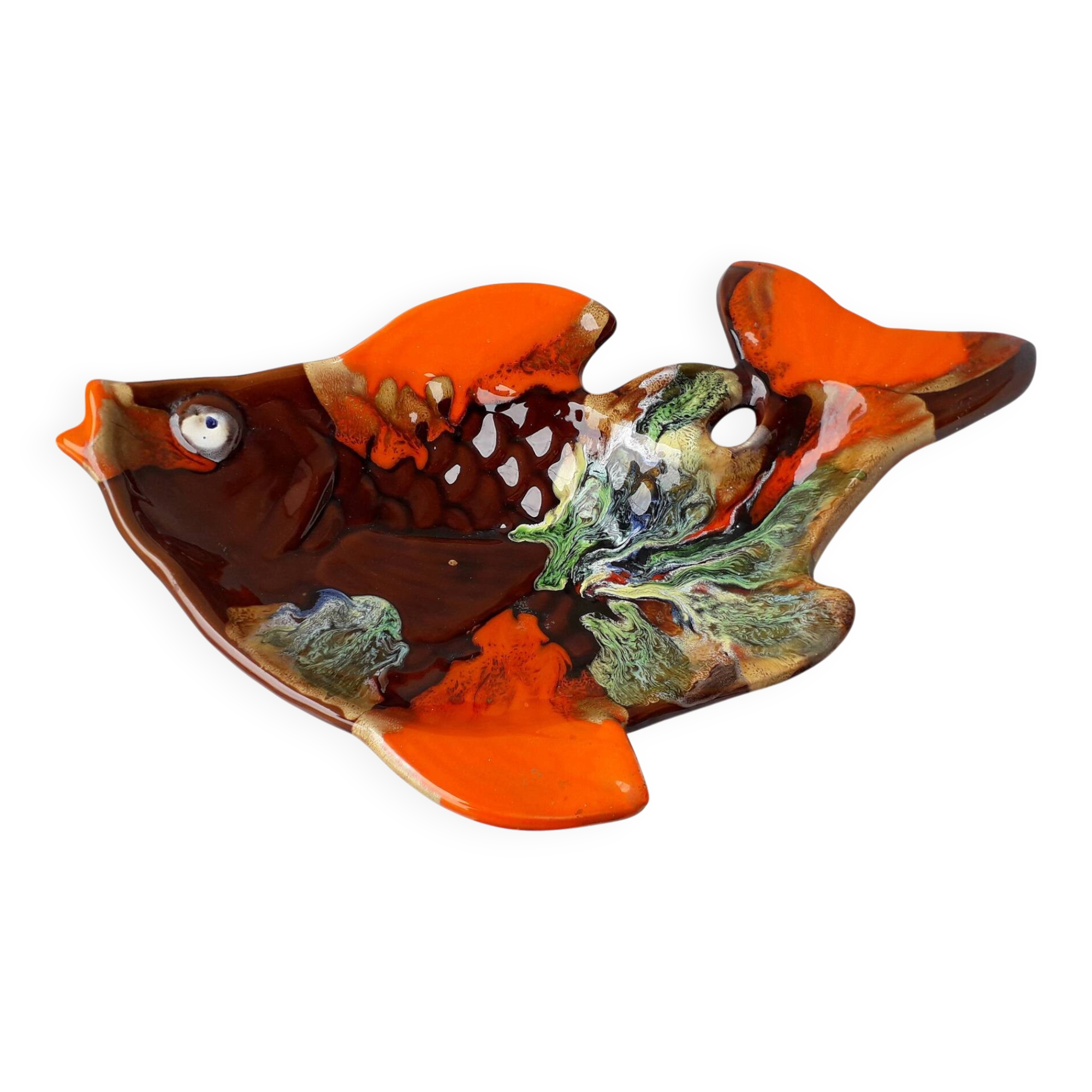 Ceramic fish plate