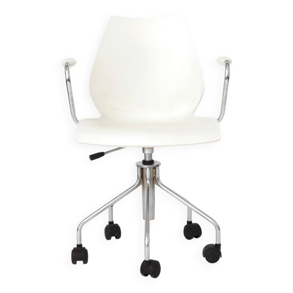 Chaise pivotante Maui vintage de Kartell par Vico Magistretti, design italien des années 2000.