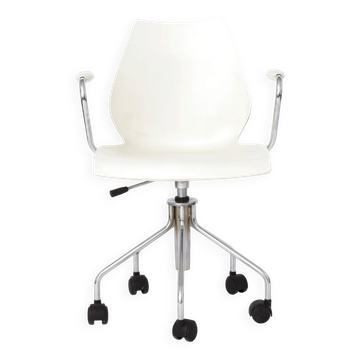 Vintage Kartell Maui Swivel Chair by Vico Magistrettic Italian Design 2000s