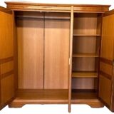 Armoire en merisier style Louis Philippe