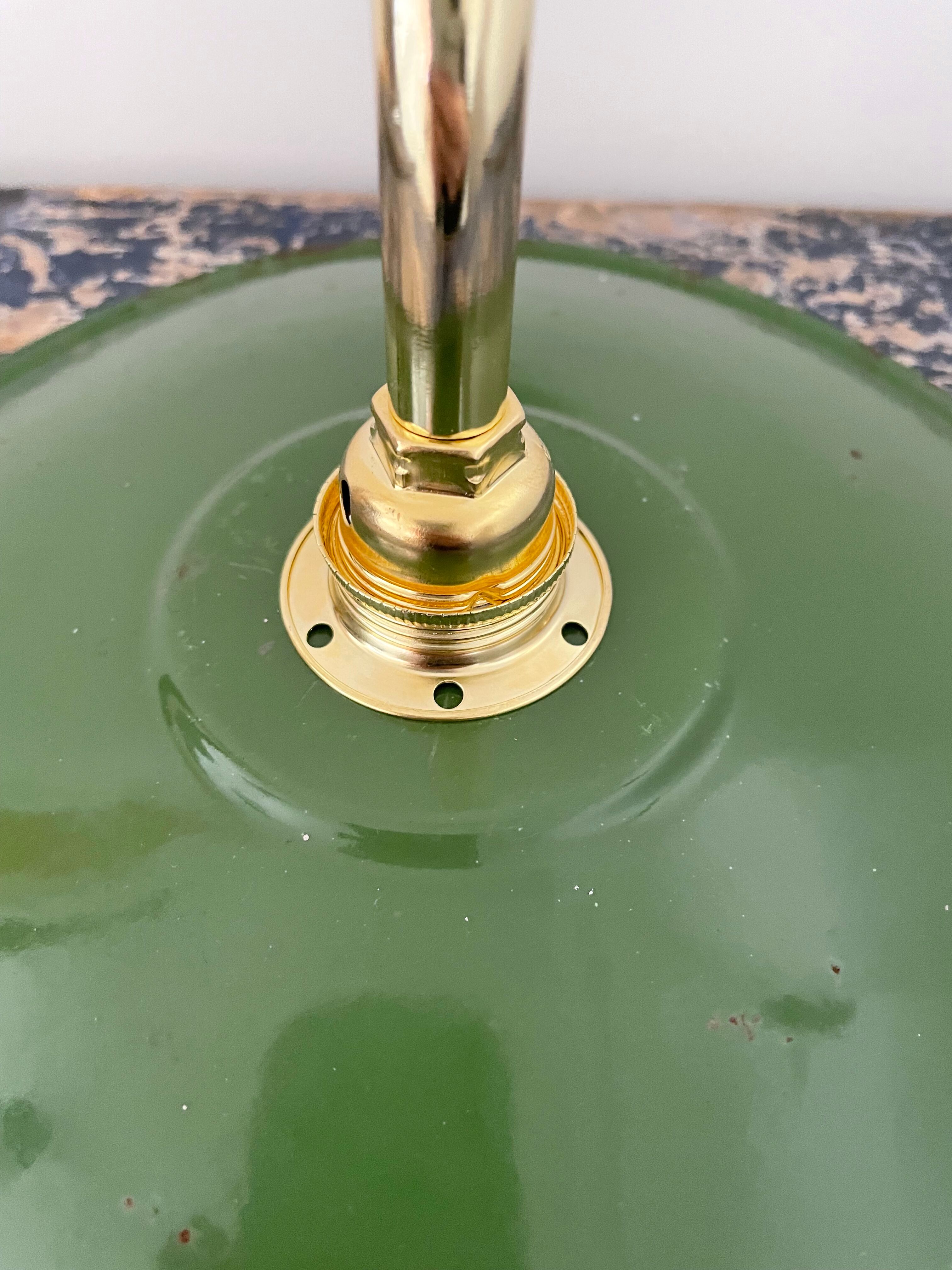 Vintage wall lamp in green enamelled sheet metal electrified to nine
