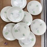 Lot de 9 assiettes florales en faïence de gien