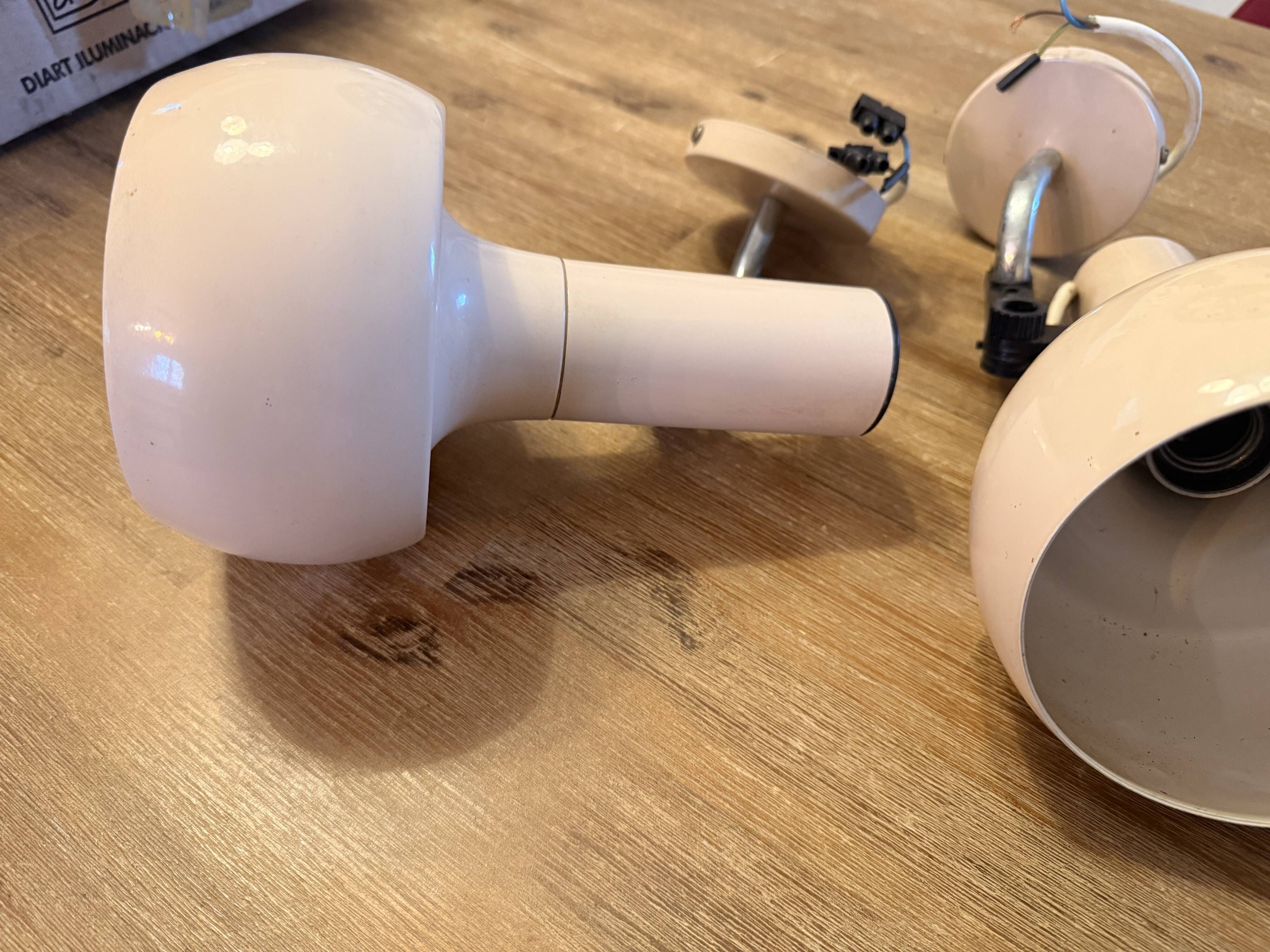 3 vintage beige wall lights
