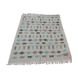 Tapis blanc fait main traditionnel 190x145cm