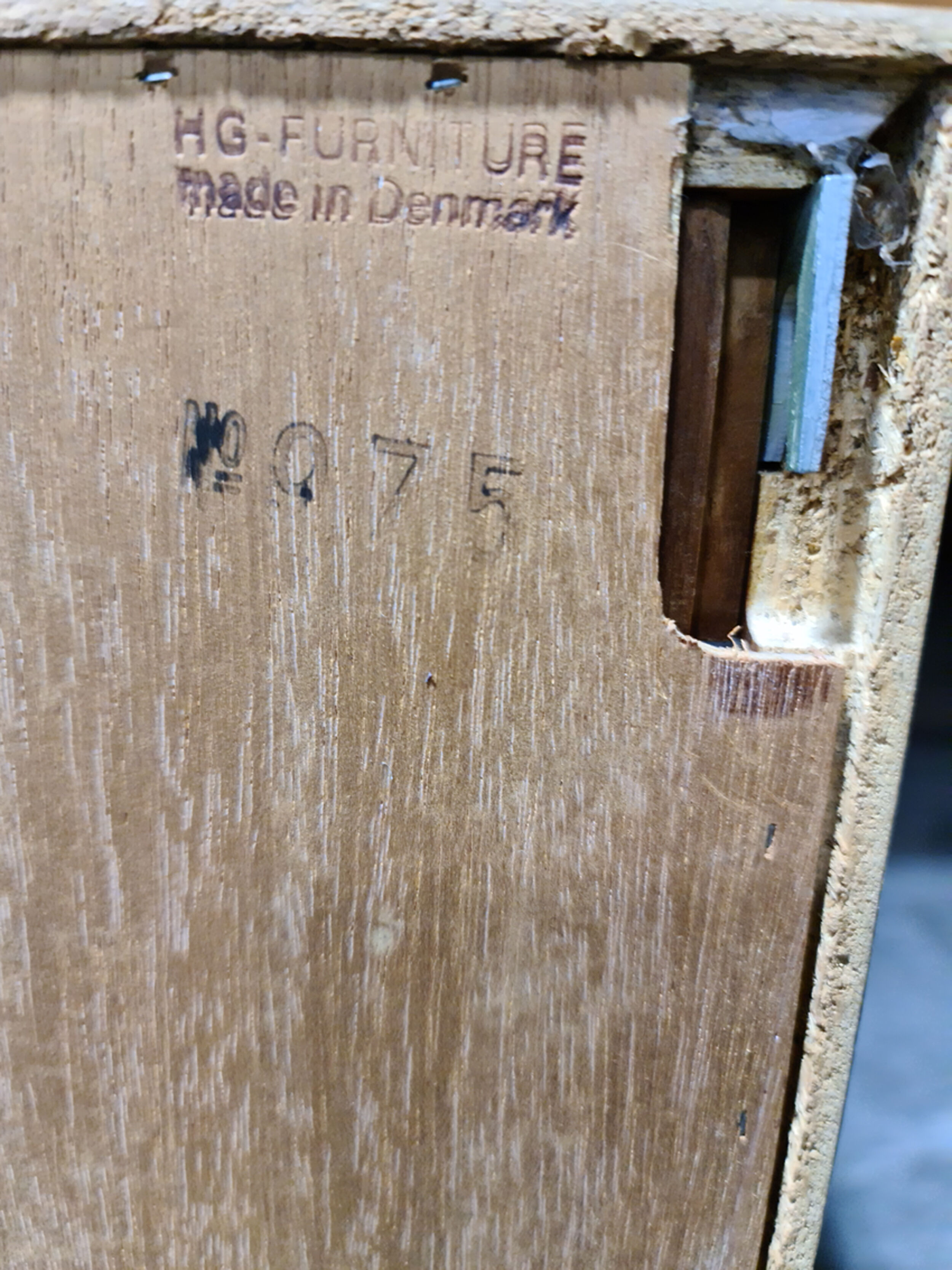 Unité murale en teck vintage par Rud Thygesen et Johnny Sørensen pour HG Furniture Denmark