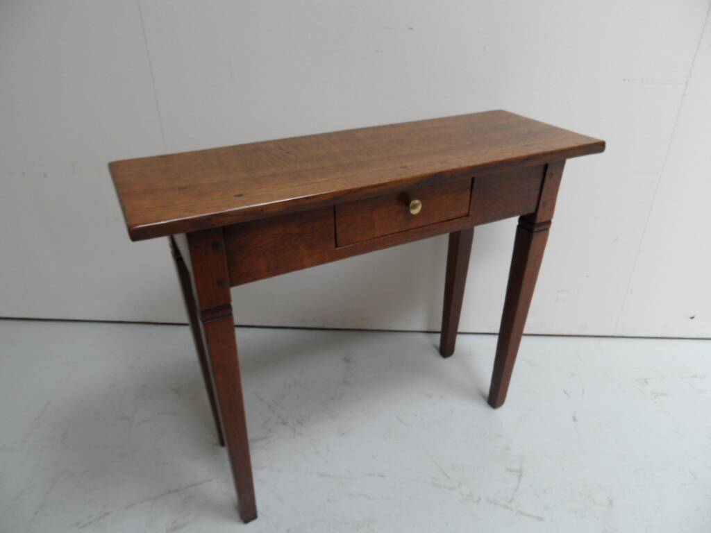 Antique oak sidetable