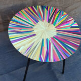 Round coffee table in straw marquetry