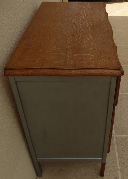 Stylish 3-drawer solid wood chest of drawers, completely revamped