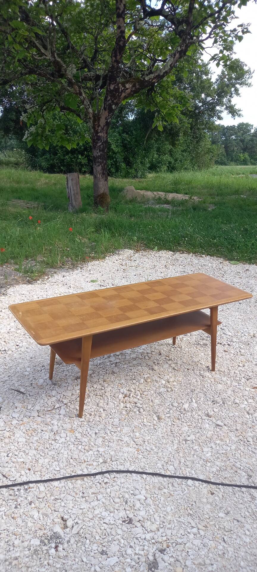 Table basse style scandinave