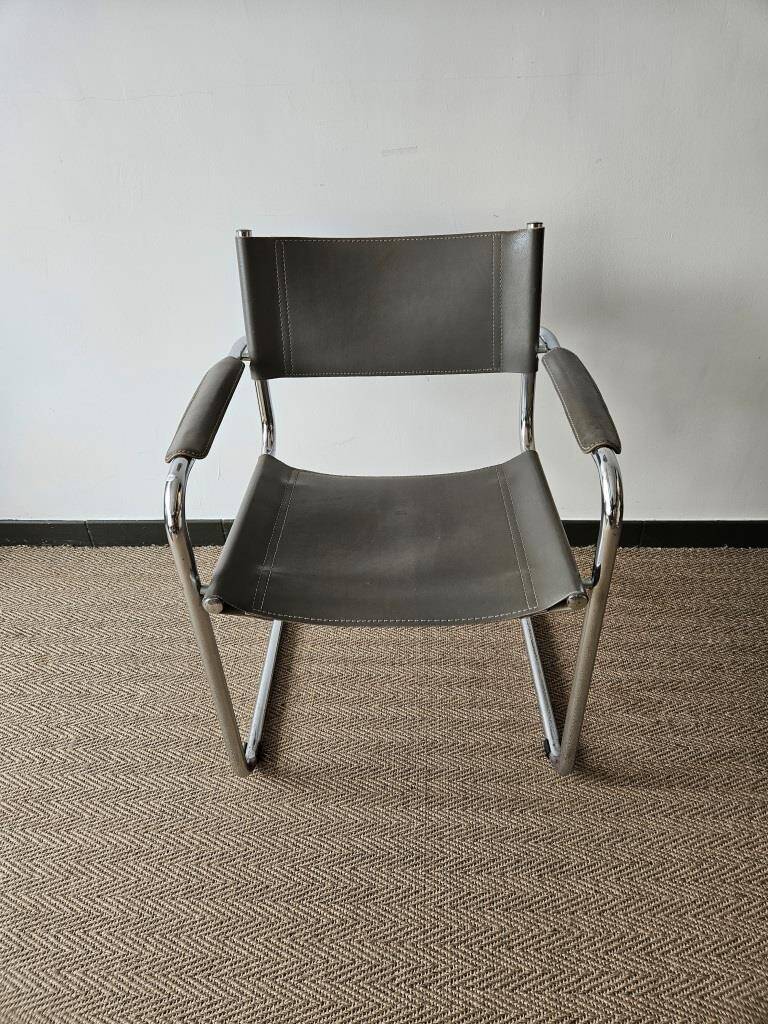 MG5 armchair