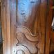 Armoire blessante ancienne restaurée