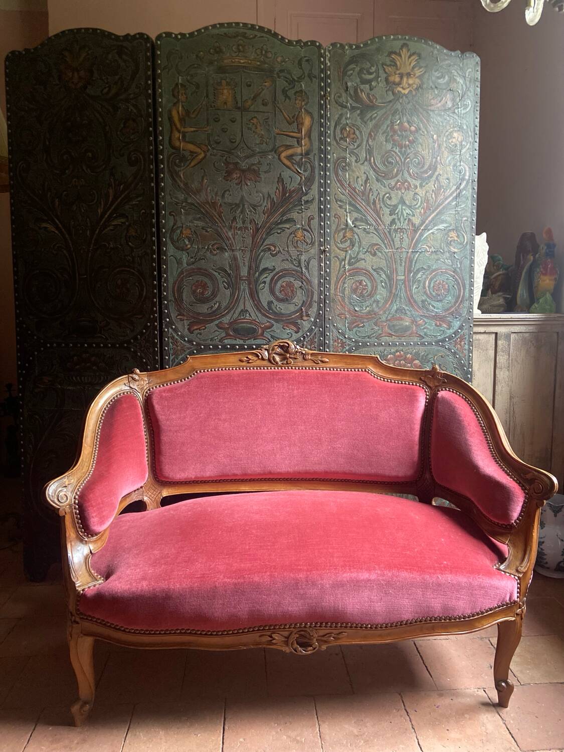 Small antique Louis XV style pink velvet loveseat bench