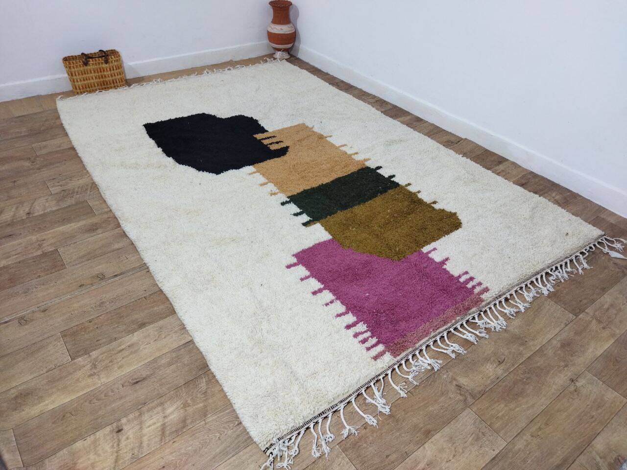 Handmade Moroccan Berber rug 314 x 210 cm