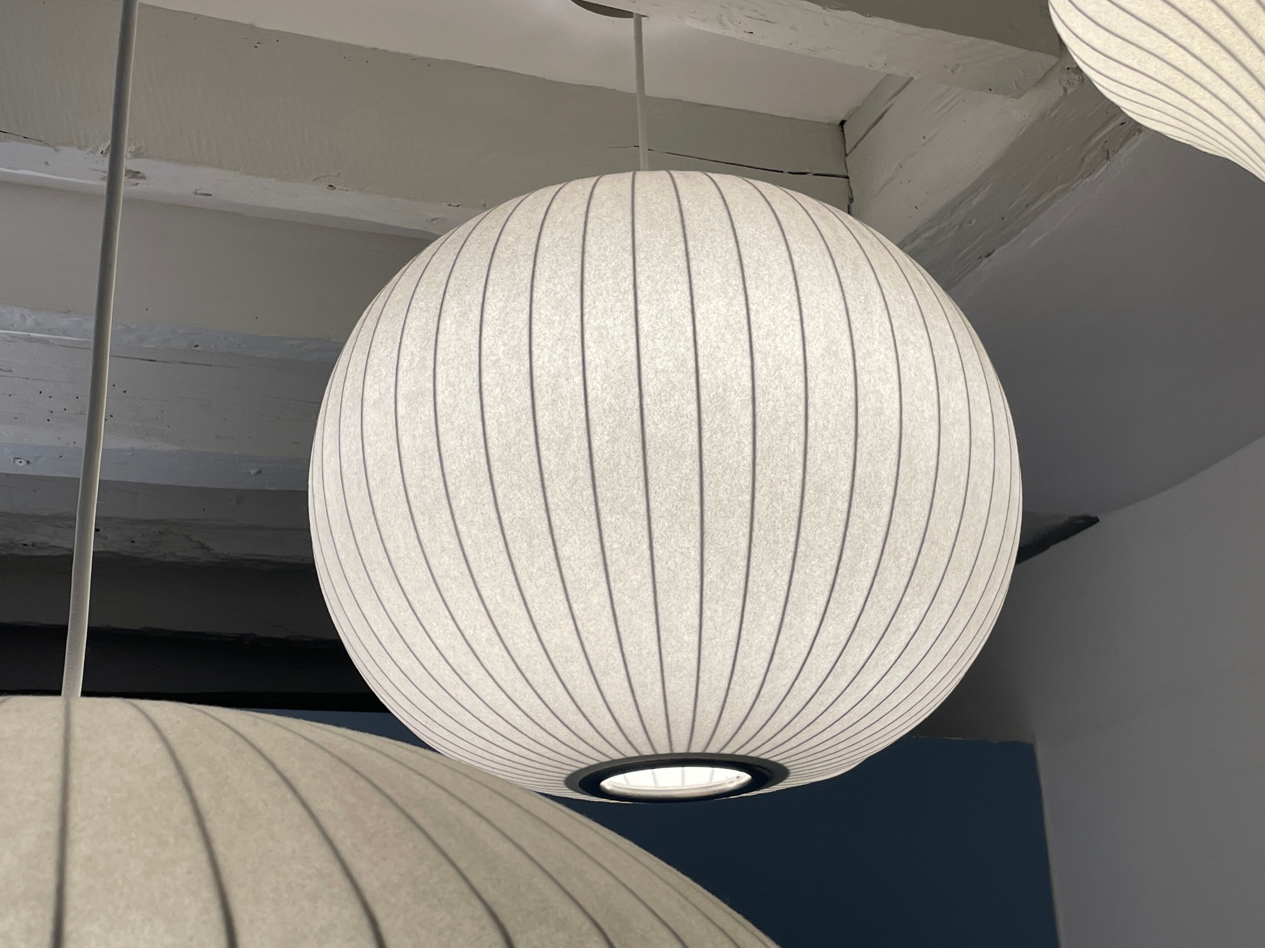 Light suspensions Design George Nelson - Ball