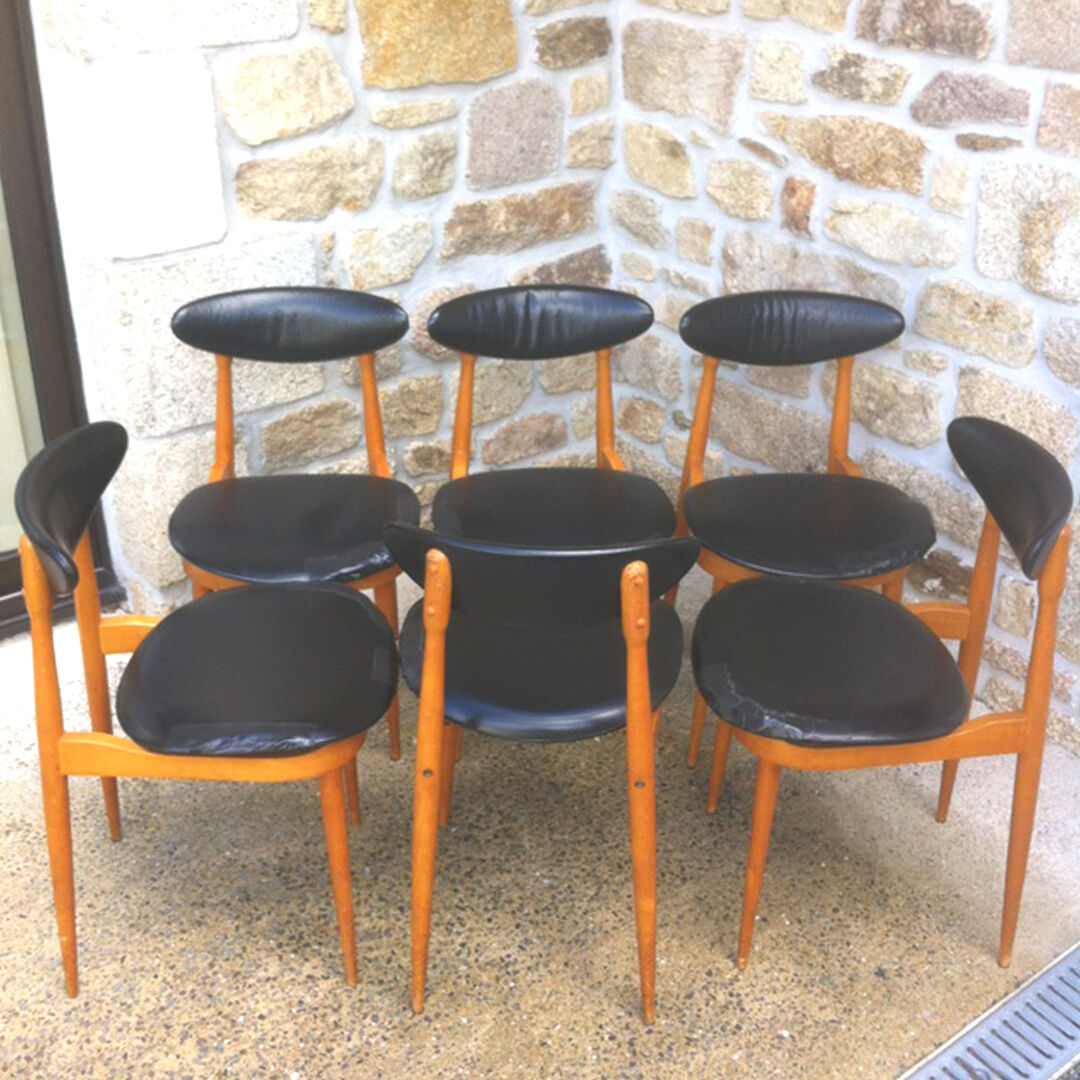 Baumann suite of 6 vintage chairs model Unicorn