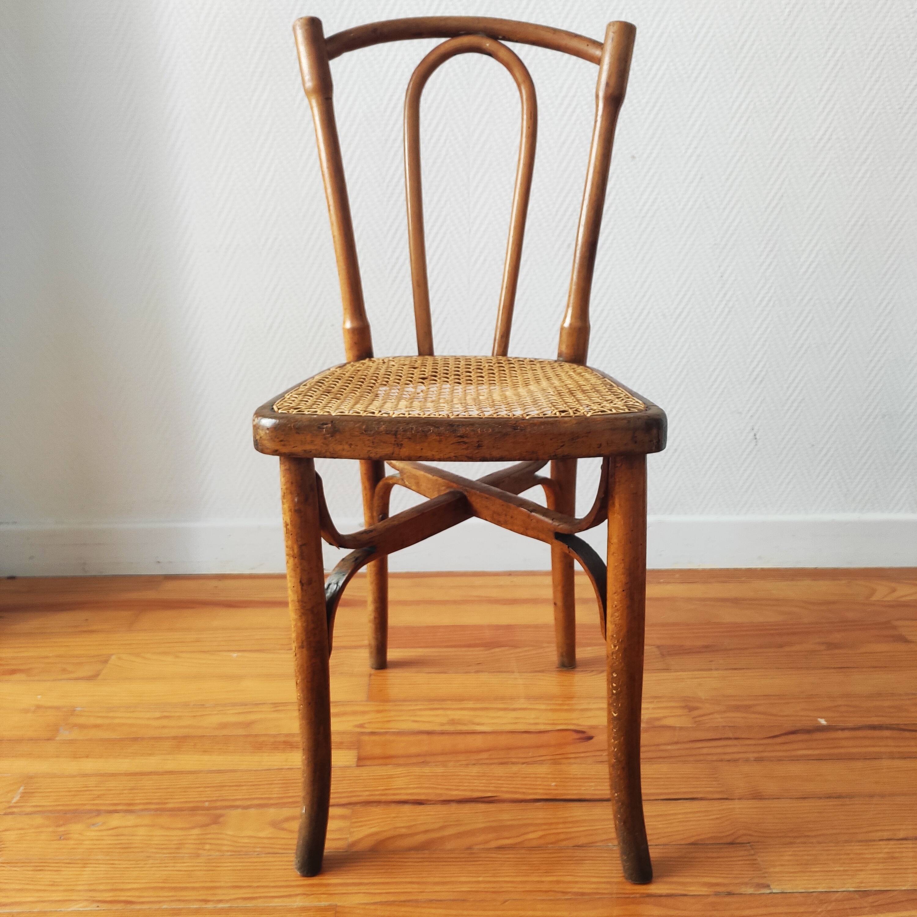 Chaise ancienne assise en cannage