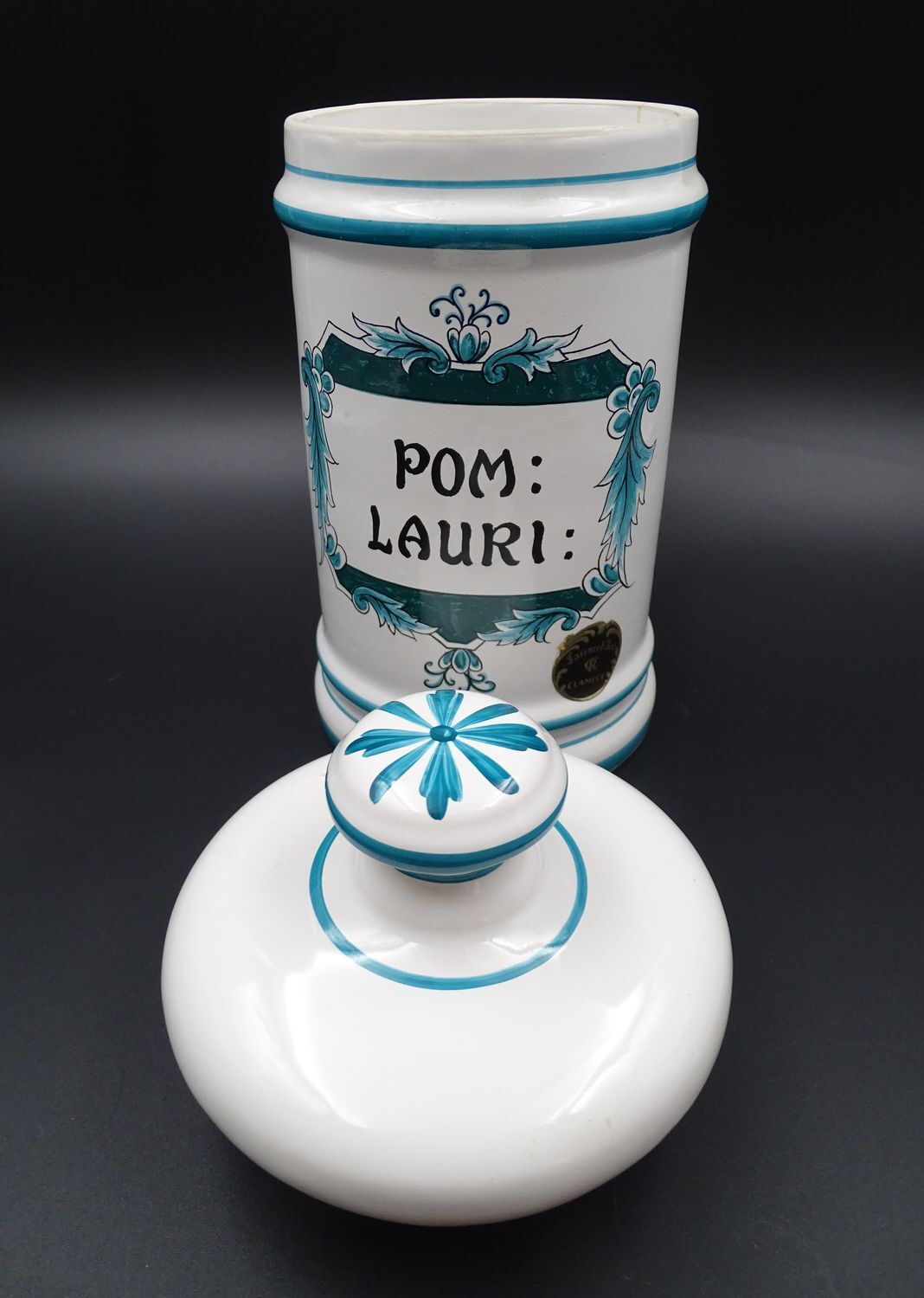 Clamecy earthenware pharmacy pot - Pharmacy Decoration - Medicine