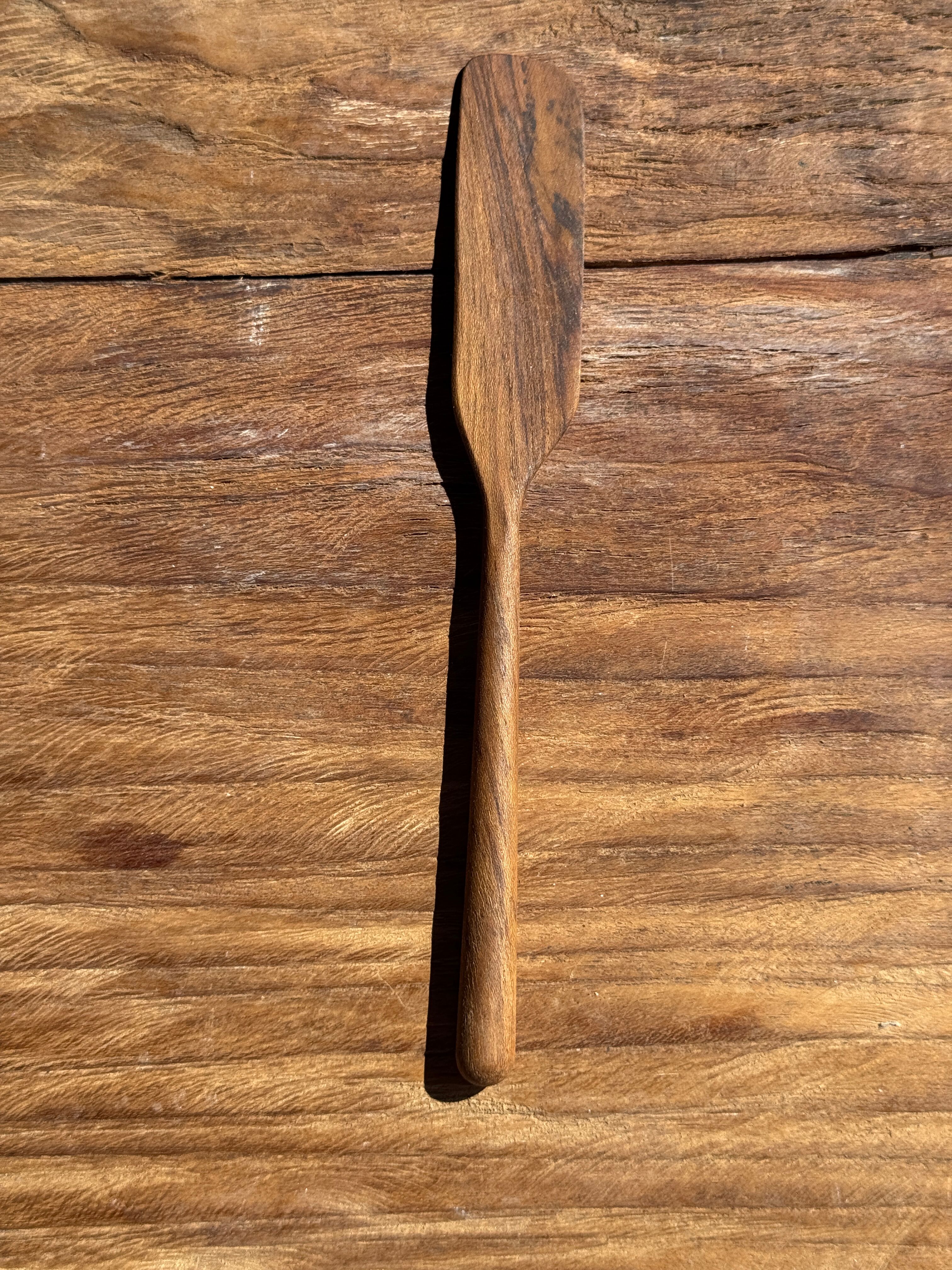 Small spatula, teak spreading knife, Indonesian monoxyle L18 l2.