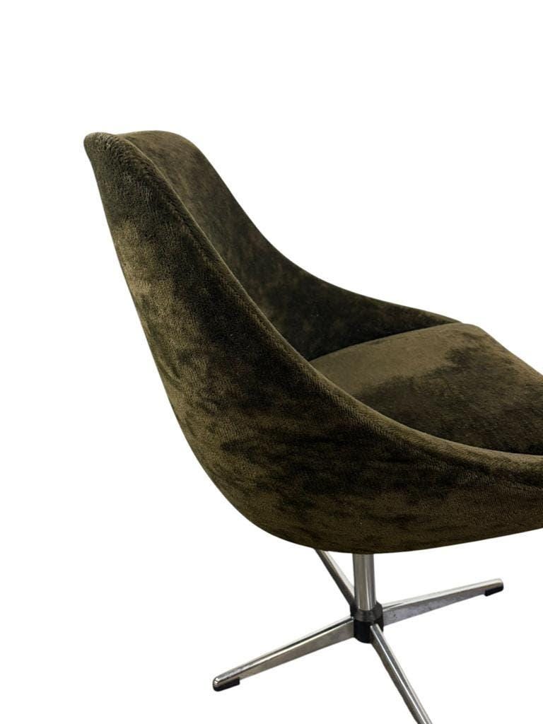 Fauteuil vintage marron sur pied étoile chromé