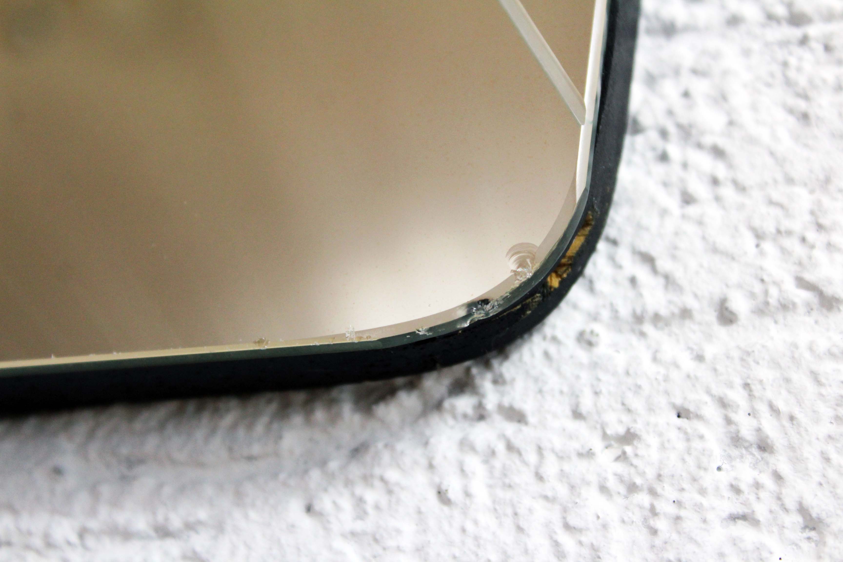 Original mirror with its engraved glass diamond pattern 52x33cm
