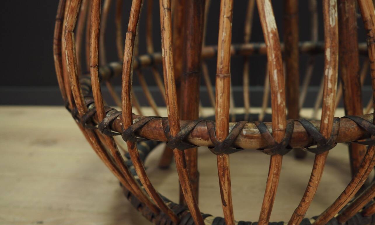 Wooden coffee table, Danish design, 1960s, production: Denmark