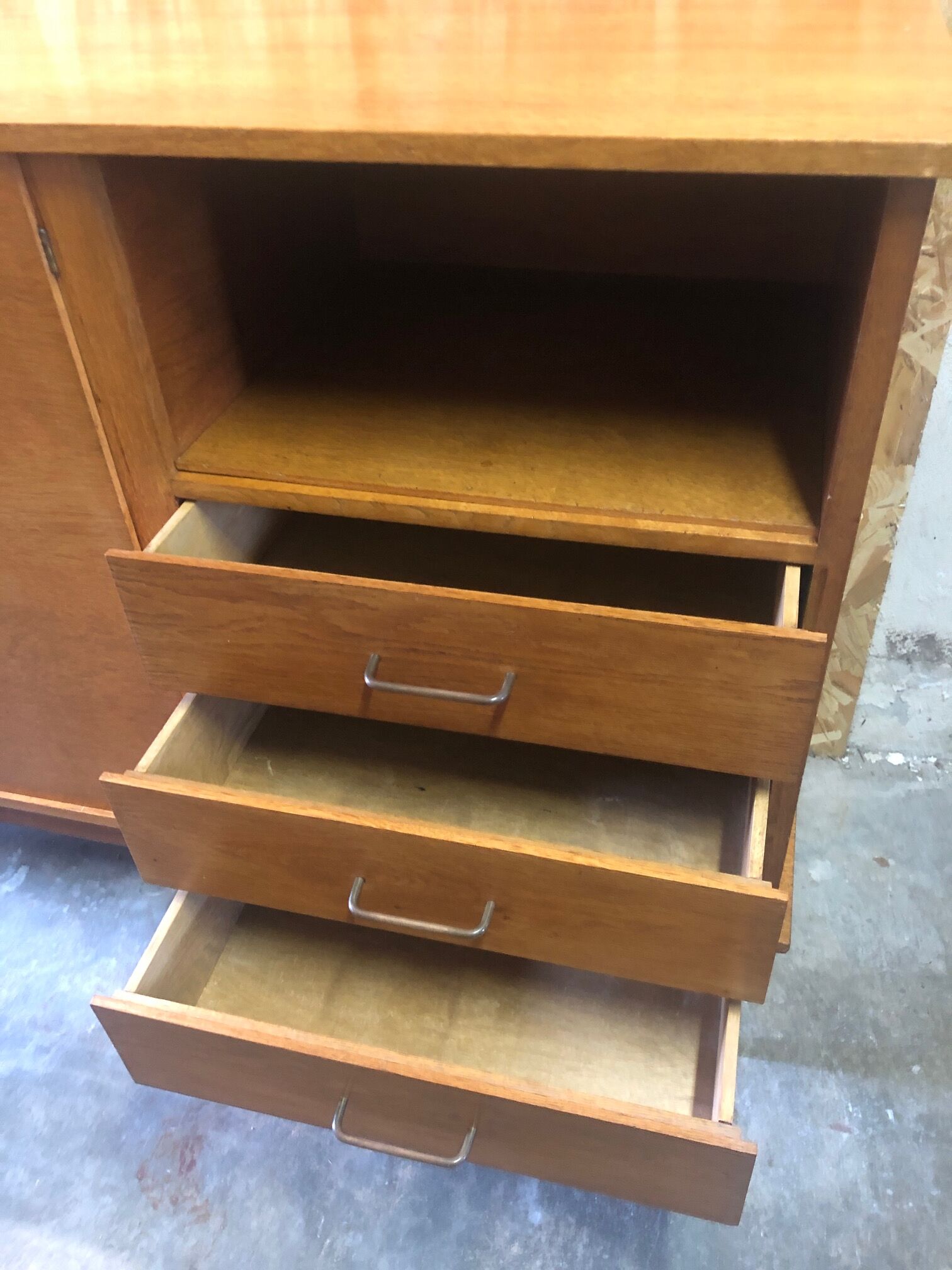 Enfilade 60-70s feet compass