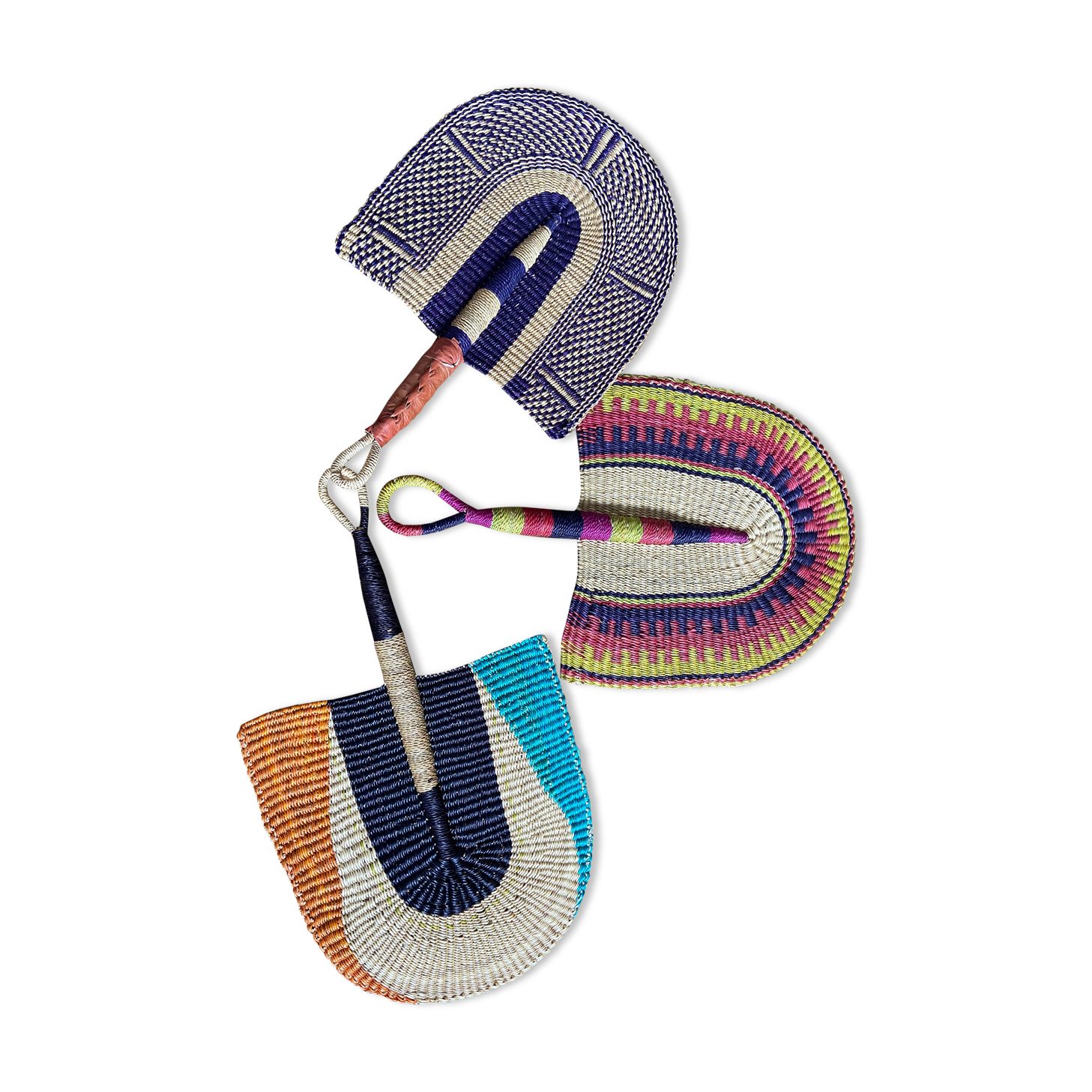 4 raffia fans