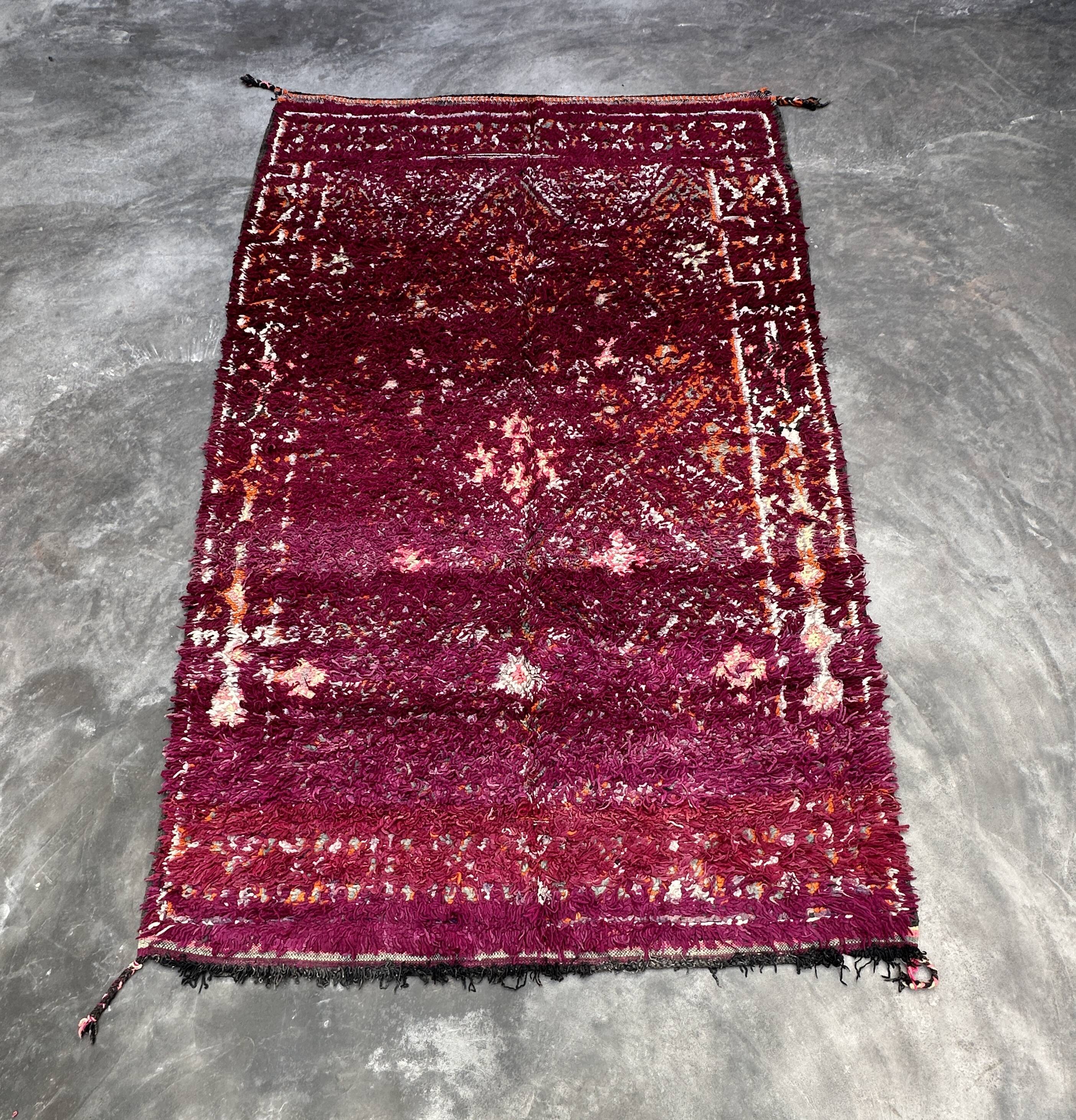 Moroccan carpet - 207 x 321 cm