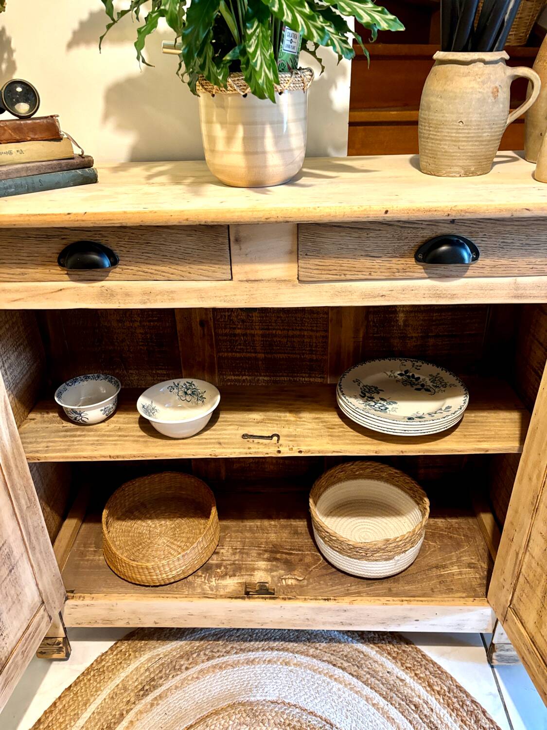 Parisian buffet in raw wood