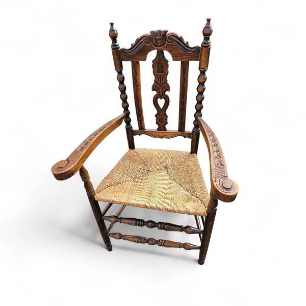 8 chaises de salle à manger en bois tourné et osier